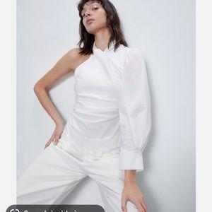 NWT Zara One Shoulder shirt size small